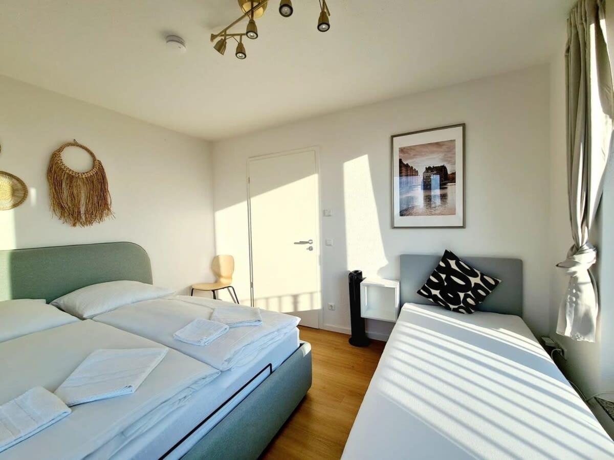 Urban Living - Top Floor Apartment Hamburg Exterior photo